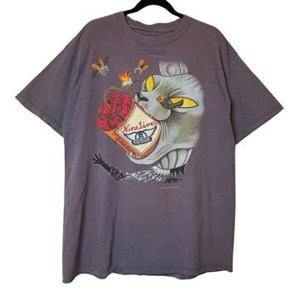 Vintage 1997 Aerosmith Cat Nine Lives World Tour T-Shirt Mens Size XL Faded